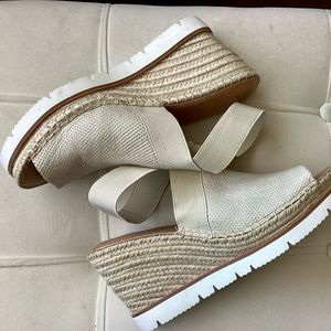 Gentle Souls cream wedge sandals